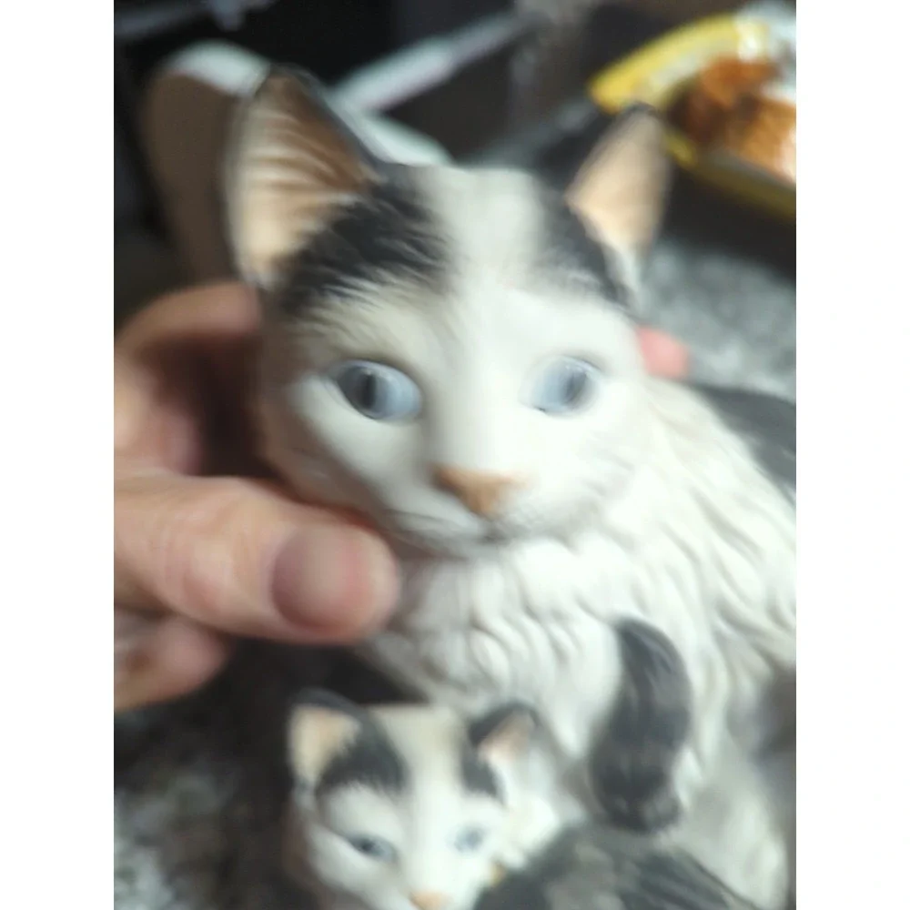 Vintage Homco Porcelain Black White Mother Cat & Kittens Figurine #1412